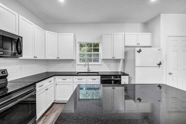 2738 Chamberlain Court, Lawrenceville, GA 30044