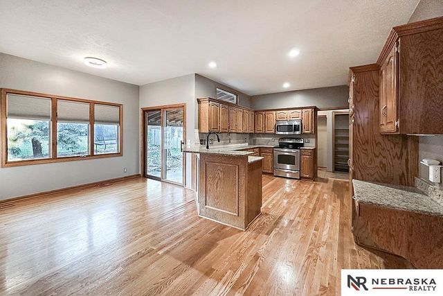 5080 S 172nd Street, Omaha, NE 68135