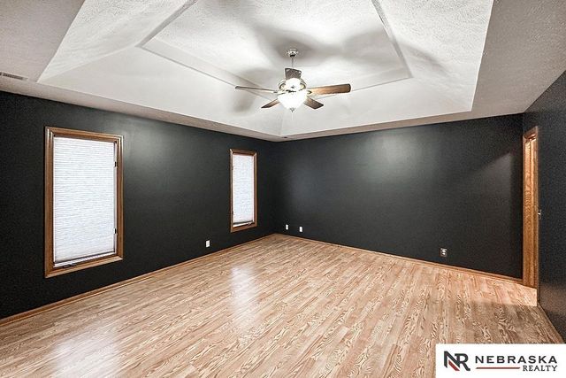 5080 S 172nd Street, Omaha, NE 68135