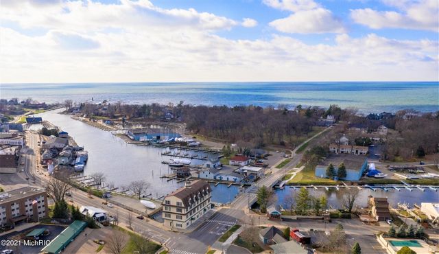 5223 Seawall Court, South Haven, MI 49090
