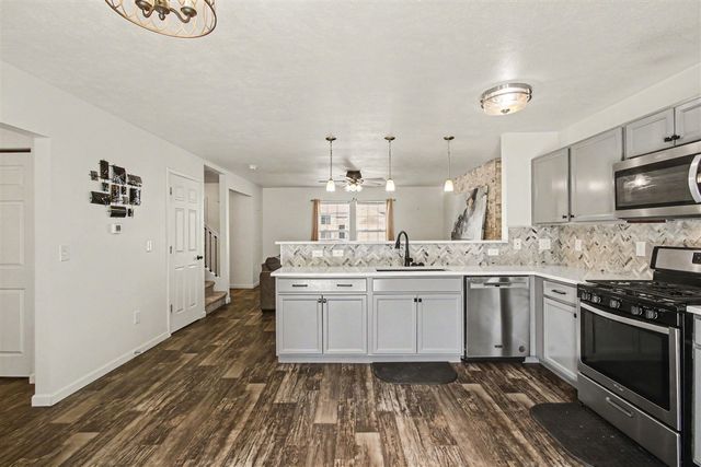 5223 Seawall Court, South Haven, MI 49090