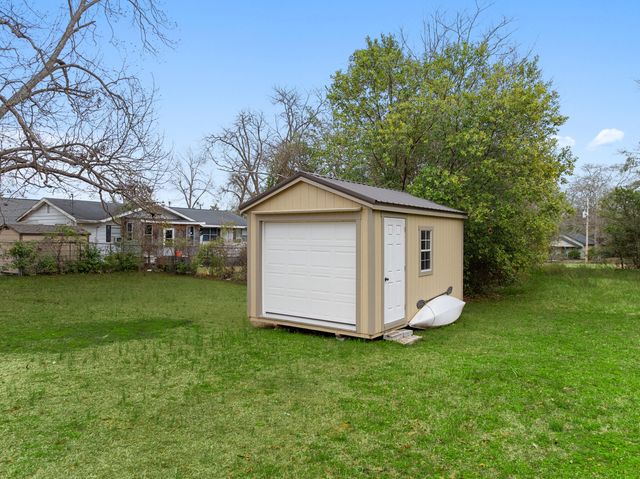 106 Buyck Street, Saint Matthews, SC 29135