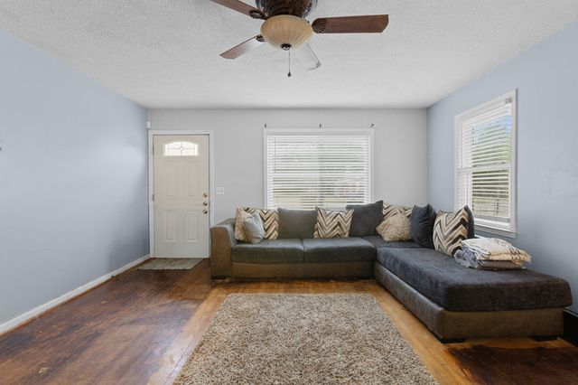 106 Buyck Street, Saint Matthews, SC 29135