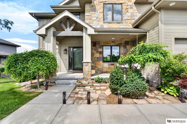 1516 S 210th Street, Omaha, NE 68022