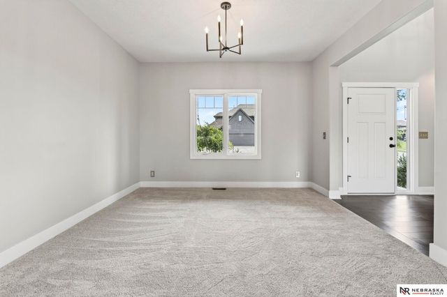 1516 S 210th Street, Omaha, NE 68022