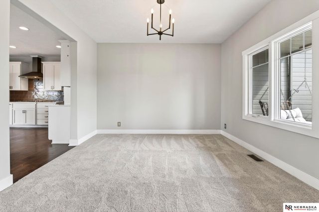 1516 S 210th Street, Omaha, NE 68022