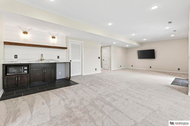 1516 S 210th Street, Omaha, NE 68022