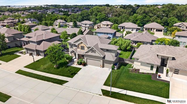 1516 S 210th Street, Omaha, NE 68022