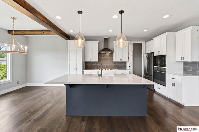 1516 S 210th Street, Omaha, NE 68022