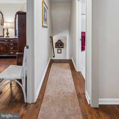 10 MONROE WAY, Newtown, PA 18940