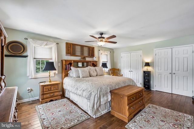 10 MONROE WAY, Newtown, PA 18940