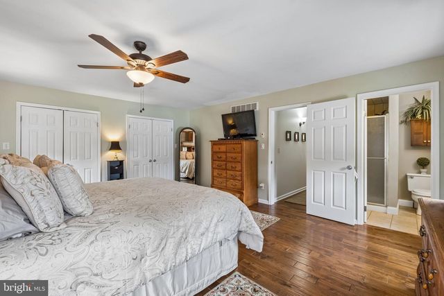 10 MONROE WAY, Newtown, PA 18940