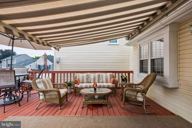 10 MONROE WAY, Newtown, PA 18940