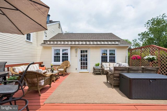 10 MONROE WAY, Newtown, PA 18940