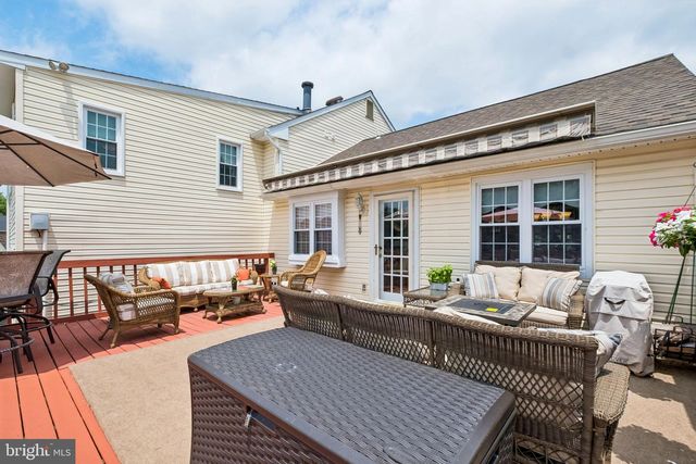 10 MONROE WAY, Newtown, PA 18940