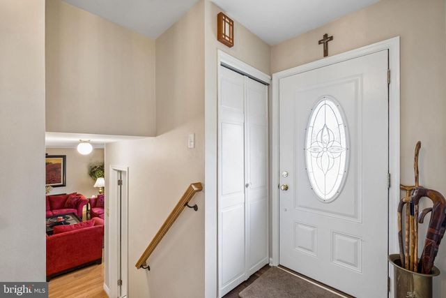 10 MONROE WAY, Newtown, PA 18940