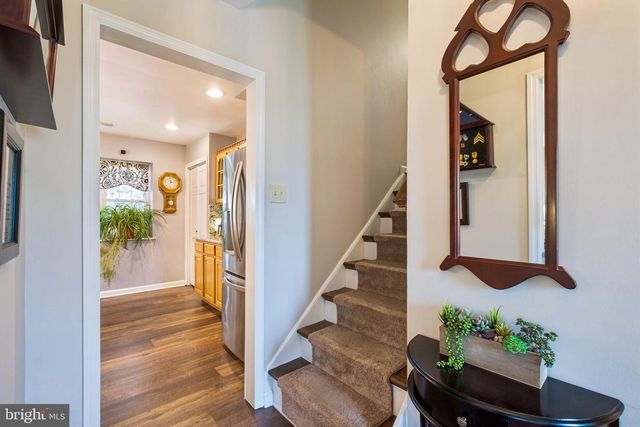 10 MONROE WAY, Newtown, PA 18940
