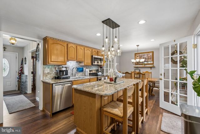 10 MONROE WAY, Newtown, PA 18940