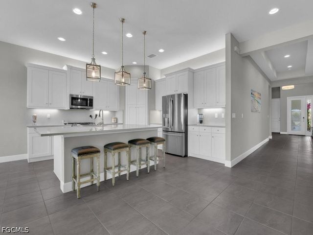 28426 Montecristo LOOP, Bonita Springs, FL 34135