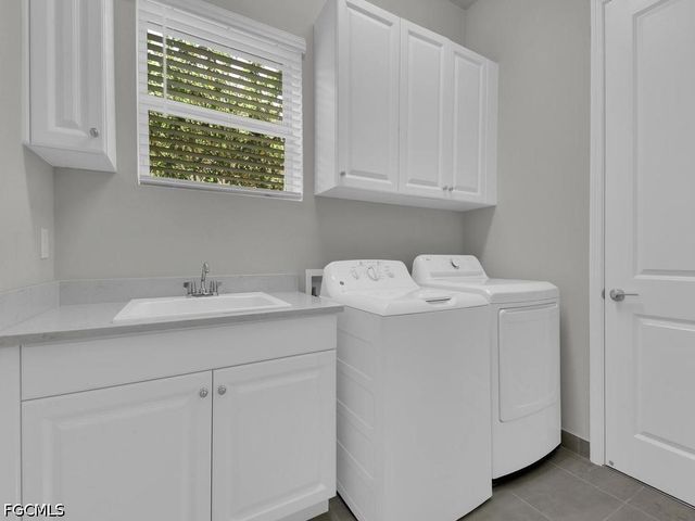 28426 Montecristo LOOP, Bonita Springs, FL 34135