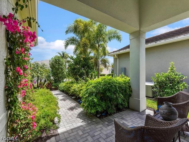 28426 Montecristo LOOP, Bonita Springs, FL 34135