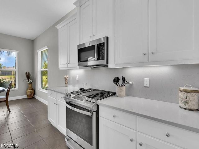 28426 Montecristo LOOP, Bonita Springs, FL 34135