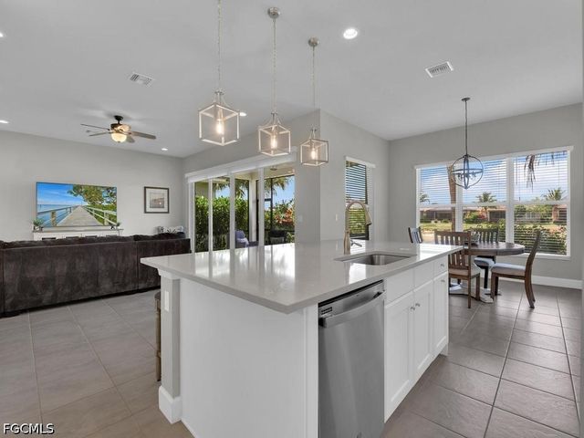 28426 Montecristo LOOP, Bonita Springs, FL 34135