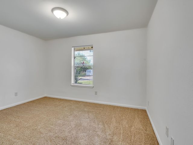 16811 Stardale Lane, Friendswood, TX 77546