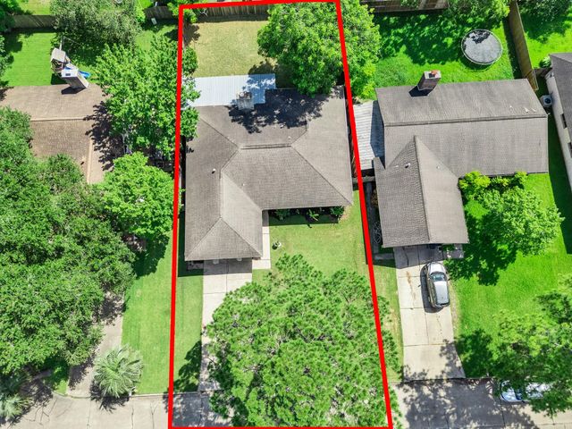 16811 Stardale Lane, Friendswood, TX 77546