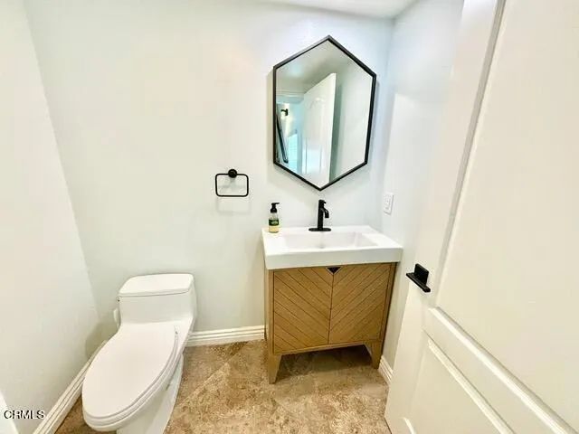 108 Los Feliz Street, Oxnard, CA 93035
