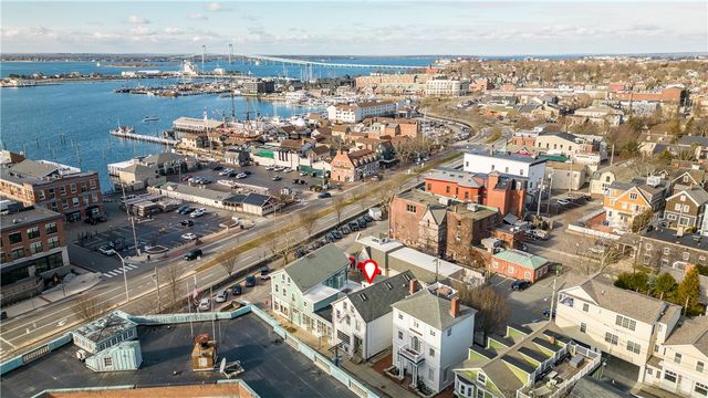 8 Franklin Street 3, Newport, RI 02840