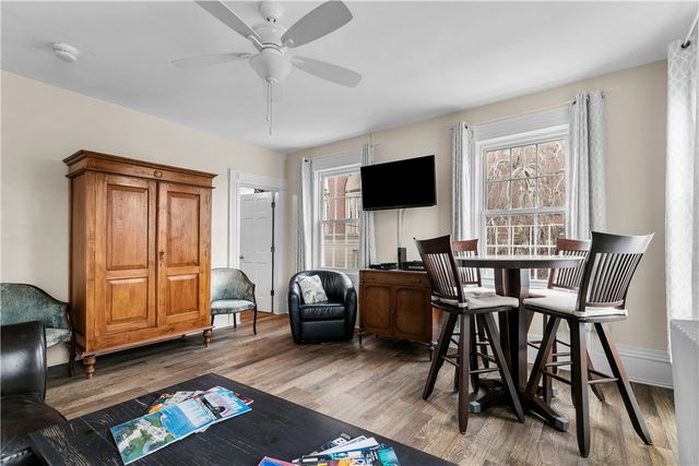 8 Franklin Street 3, Newport, RI 02840