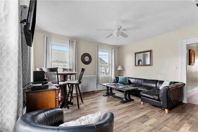 8 Franklin Street 3, Newport, RI 02840