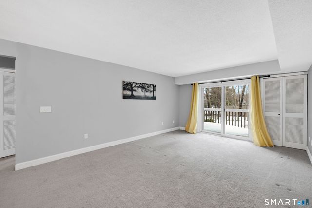 1011 Twin Circle Drive 1011, South Windsor, CT 06074