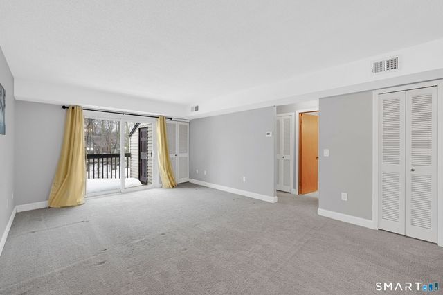 1011 Twin Circle Drive 1011, South Windsor, CT 06074