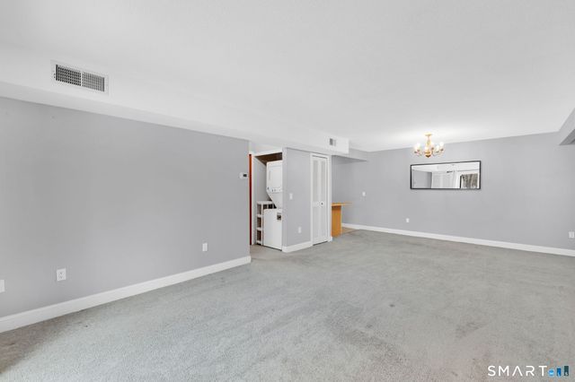 1011 Twin Circle Drive 1011, South Windsor, CT 06074