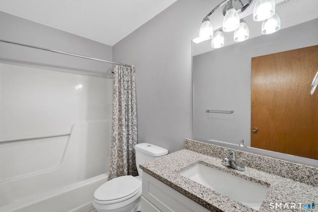 1011 Twin Circle Drive 1011, South Windsor, CT 06074