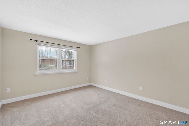 1011 Twin Circle Drive 1011, South Windsor, CT 06074