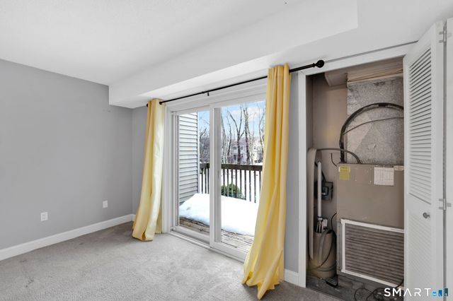 1011 Twin Circle Drive 1011, South Windsor, CT 06074