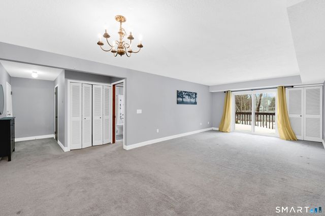 1011 Twin Circle Drive 1011, South Windsor, CT 06074