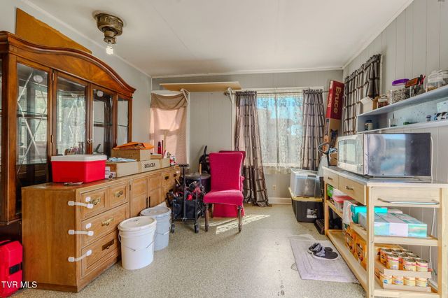 190 Debusk Road, Greeneville, TN 37743