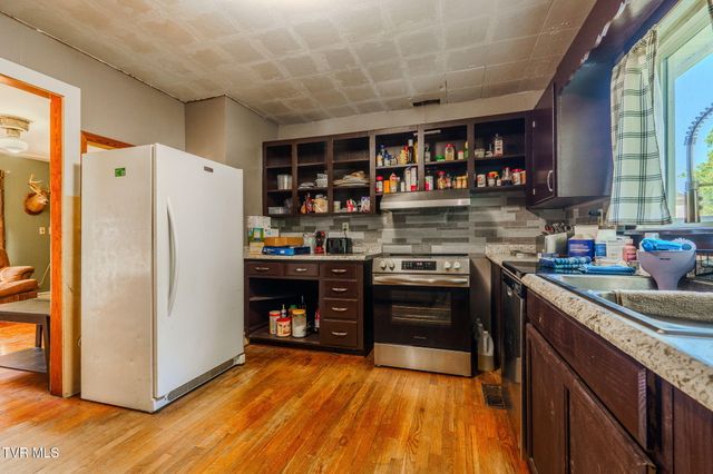 190 Debusk Road, Greeneville, TN 37743