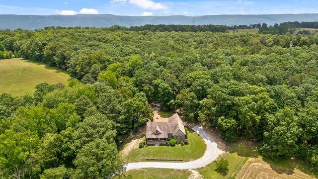 2571 Brow Road, Trenton, GA 30752