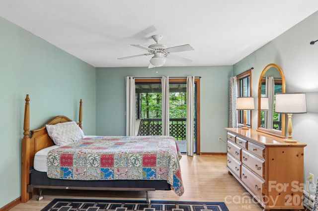 21 Wild Bird Lane, Maggie Valley, NC 28751