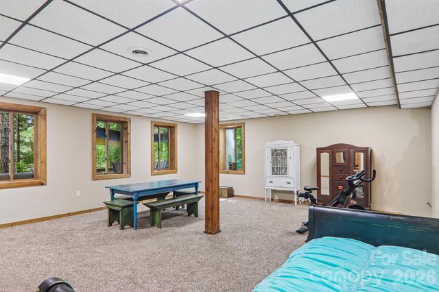 21 Wild Bird Lane, Maggie Valley, NC 28751