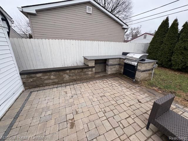 27029 Michelle Court, Taylor, MI 48180