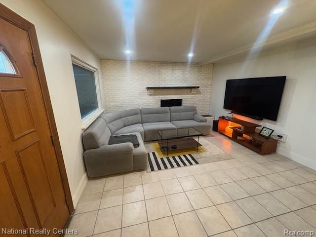 27029 Michelle Court, Taylor, MI 48180