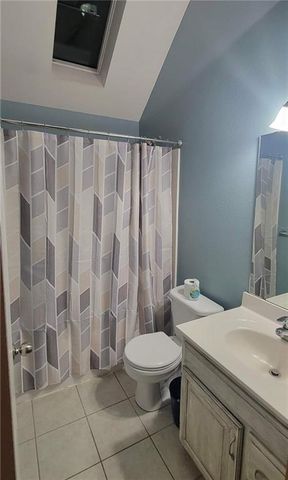 4602 N Heatherwood Drive, St Joseph, MO 64506