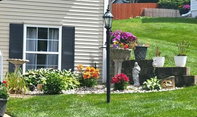 4602 N Heatherwood Drive, St Joseph, MO 64506