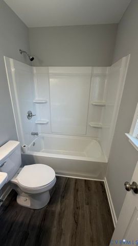 6150 Thierry St, Chesterfield, VA 23234